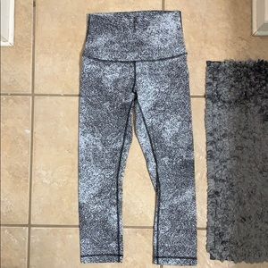 Lululemon Wunder Under 7/8